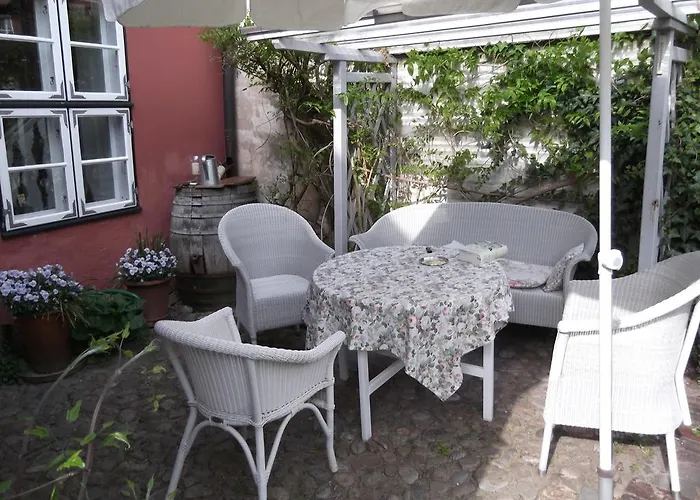Gast In Hedwigs Haus Auf Dem Meere Hotel